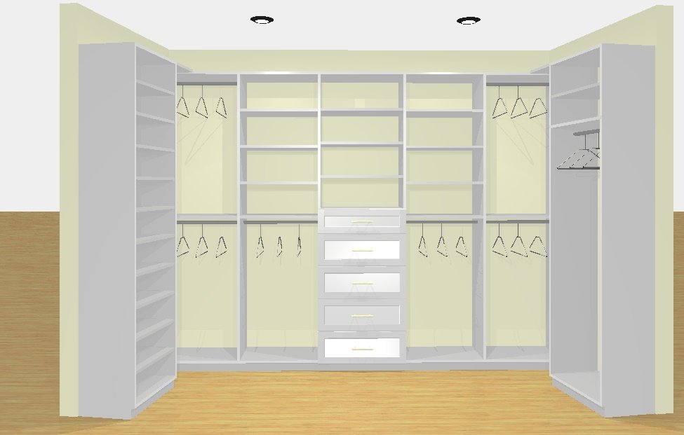 Mellisa Leyble master walk-in — hers